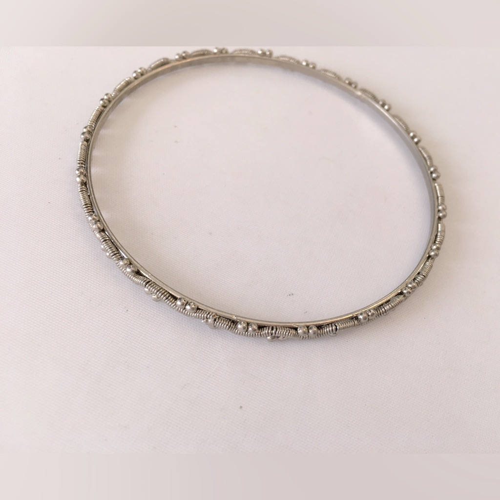 Silvertone Wire Bracelet